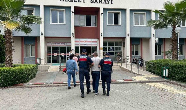 Jandarma aranan şahıslara göz açtırmıyor