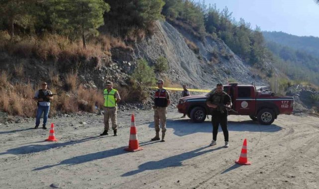 Jandarma ekipleri, orman yangınlarına karşı nöbette