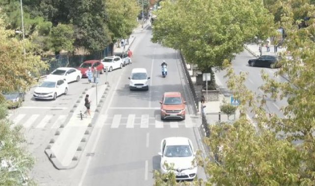 Kadıköy'de sürücülere dronlu denetim: 9 bin 585 lira ceza kesildi