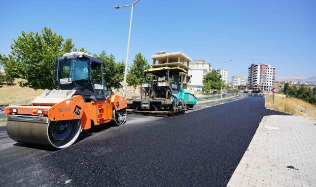 Kahramanmaraş Büyükşehir, Adil Erdem Bayazıt Bulvarı'nı yeniliyor