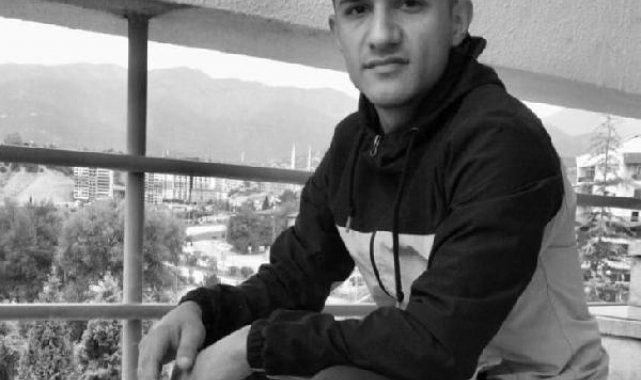 Kamyonete çarpan motosikletin sürücüsü öldü