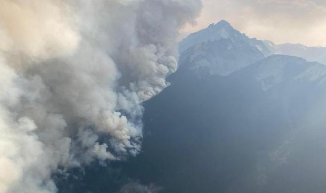 Kanada'da orman yangınları nedeniyle 35 bin kişiye tahliye