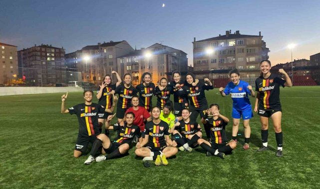 Kayseri Kadın FK yarı finalde