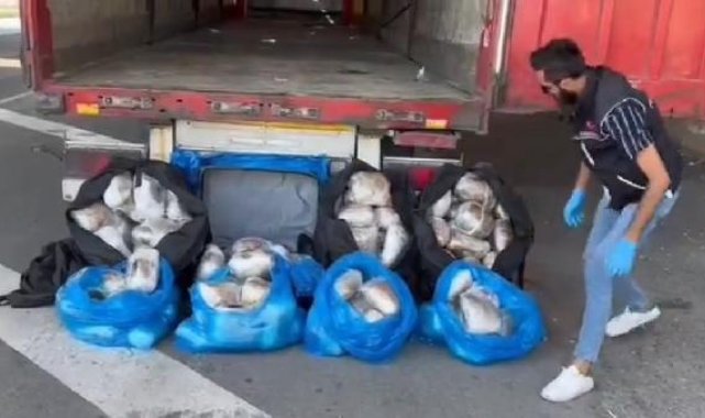 Kayseri'de durdurulan TIR'ın dorsesinde 80 kilo uyuşturucu ele geçirildi