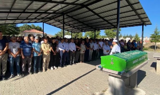 Kızılırmak'ta alabora olan botta yaşamını yitiren çömlek ustası, toprağa verildi