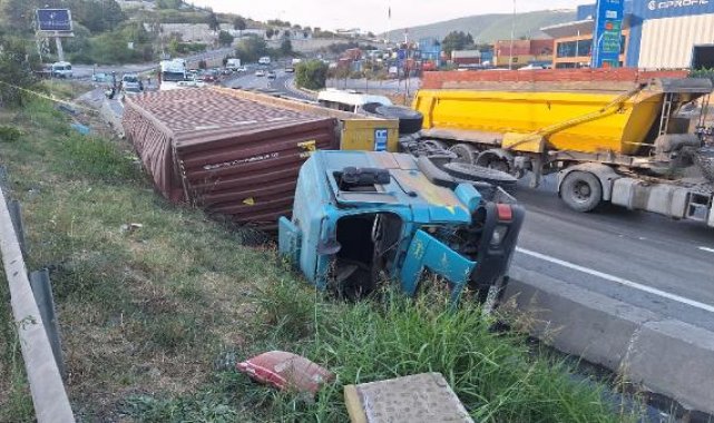 Kontrolden çıkan TIR menfeze devrildi: 1 ölü