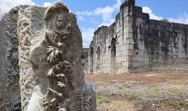 Konuralp'te tarih gün yüzüne çıkıyor