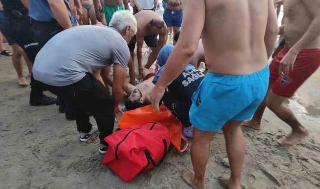 Kuşadası'nda boğulma tehlikesi geçiren bir kişi kurtarıldı