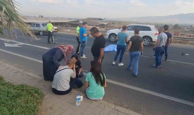 Manisa'da otomobilin çarptığı yaşlı kadın öldü