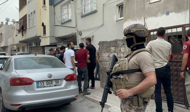 Mersin'de uyuşturucu satıcılarına şafak operasyonu: 37 gözaltı kararı