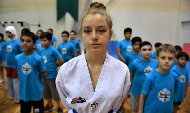Minik judo ve taekwondocular sertifikalarını aldı