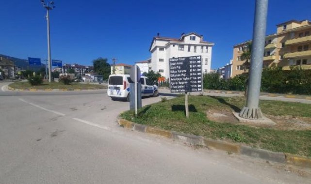 Motosikletlerin çarpıştığı kaza kamerada: 1'i ağır, 3 yaralı