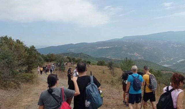 Mysia Yolları'nda yürüyüş yapanlar tabiatın tadını çıkardı