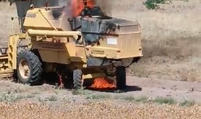 Nevşehir'de hasat yapan biçerdöver yandı