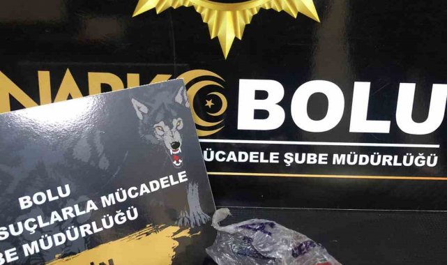 Otobüsteki yolcuda 35,55 gram kokain ele geçirildi