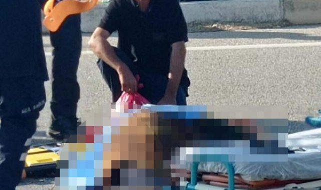 Otobüsün çarptığı eşinin başında bekledi
