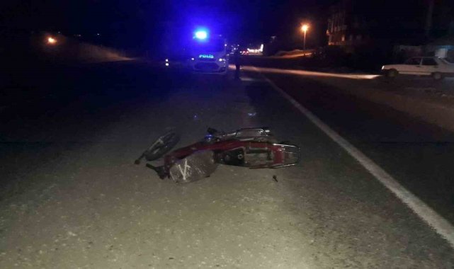 Otomobil ile çarpışan motosikletin sürücüsü yaralandı