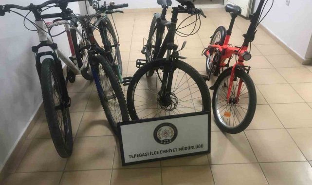Polis ekiplerinin operasyonunda 5 çalıntı bisiklet ele geçirildi
