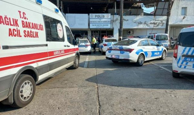 Polis memuru, kavgayı ayırmaya çalışırken bacağından bıçaklandı