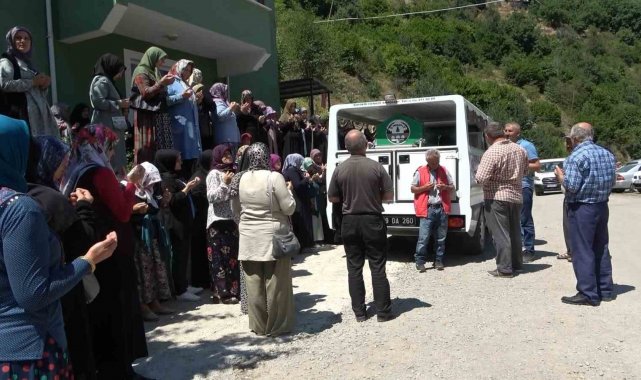 "O ölürse ben de ölürüm" dediği eşiyle yan yana defnedildi