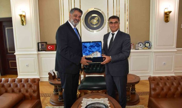 Rektör Polat'tan Vali Gürel'e veda ziyareti