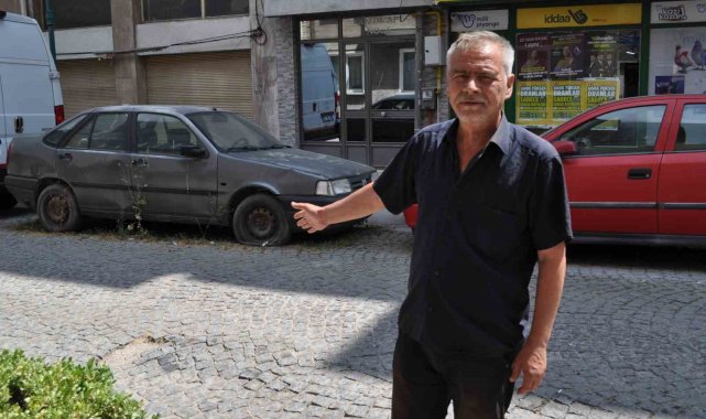 Şehit ailesine ait otomobili 10 yıldan beri hiç hareket etmedi