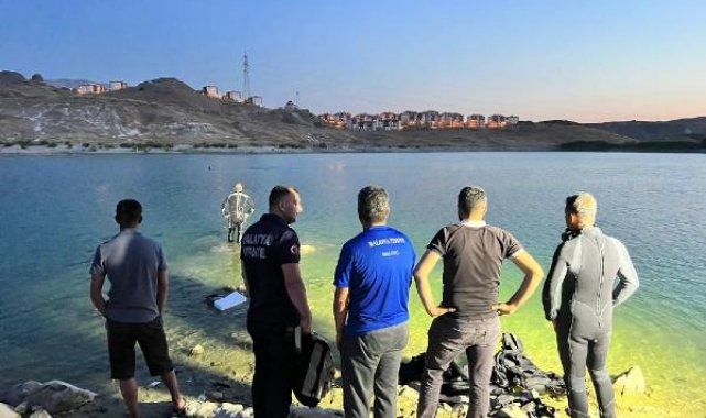 Serinlemek için gölete giren işçi, boğuldu