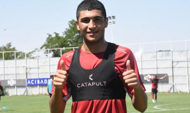 Sivasspor'un genç yeteneği Yunus Emre'nin hedefi Avrupa