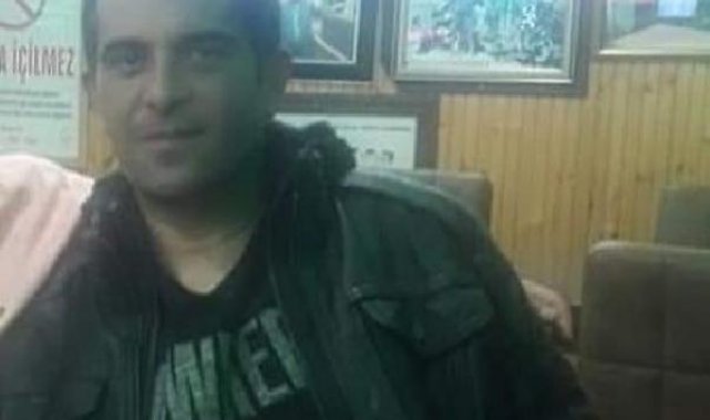 Şoför değişimi için TIR'dan indi, kamyonet çarptı