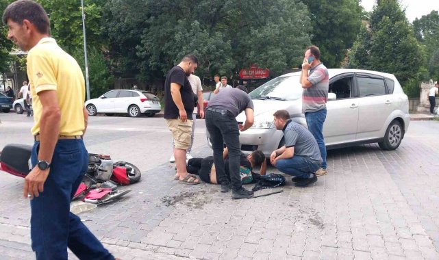 Tavşanlı'da otomobil ile elektrikli motosiklet çarpıştı: 1 yaralı