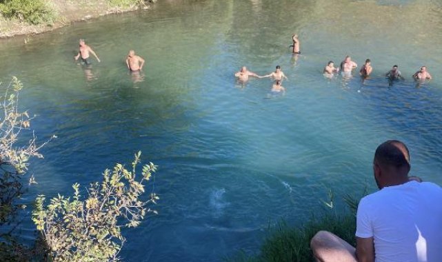 Tunceli'de serinlemek için çaya giren iki arkadaştan biri boğuldu