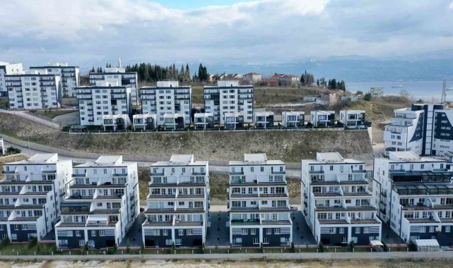 Vadi İzmit'te 8 taşınmaz satışa çıkıyor