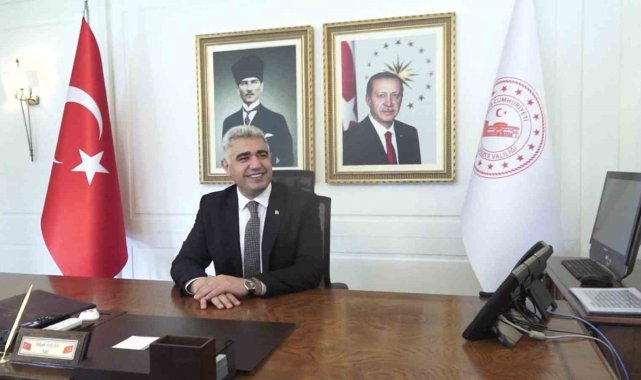 Vali Aslan'dan anlamlı mesaj