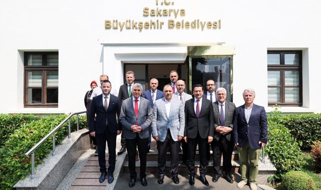 Vali Kaldırım: "Uyum içerisinde çalıştık"