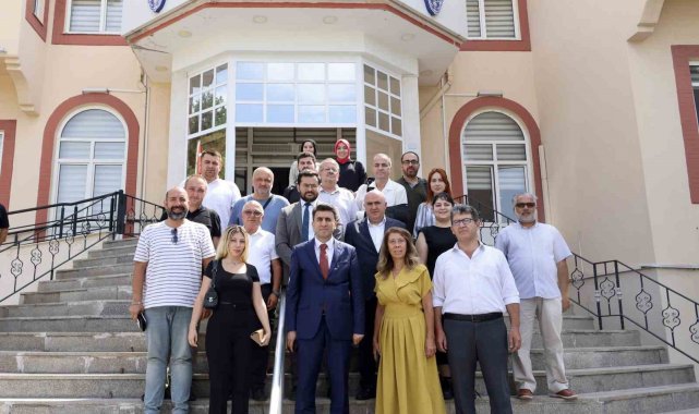 Vali Şefik Aygöl basın mensuplarıyla bir araya geldi
