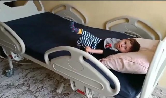 Vanlı Amcan'dan epilepsi hastası minik Muhammet'e otomatik yatak