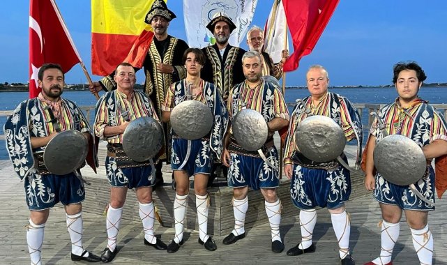 YAFEM Romanya'da ayakta alkışlandı