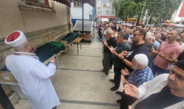Yalıdaki göçüğün altında kalan genç mimar defnedildi