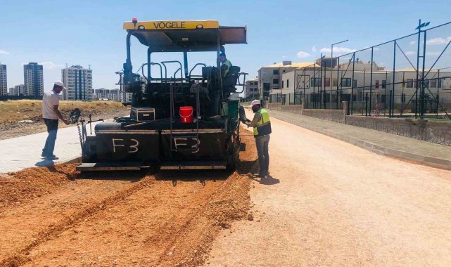 Yenişehir'de yol bakım çalışmaları devam ediyor