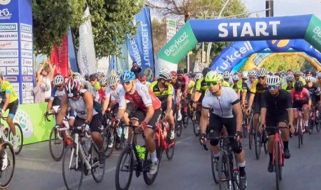 Yol Bisiklet Yarışı Bakan Osman Aşkın Bak'ın startı ile koşuldu