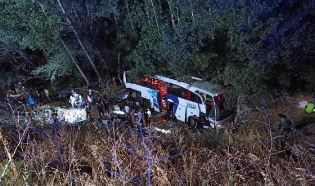 Yozgat'ta yolcu otobüsü şarampole uçtu: 11 ölü, 16 yaralı