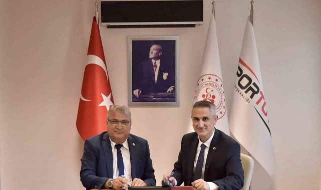 Yunusemre'nin gençlik merkezi için imzalar atıldı