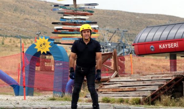 54 yaşındaki gurbetçi, Erciyes'ten şehir merkezine patenle inme hayalini gerçekleştirdi