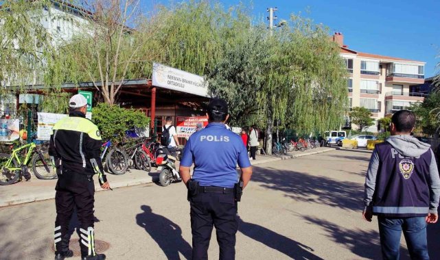 Afyonkarahisar'da okul çevrelerinde denetim başladı