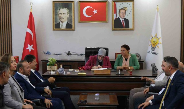 AK Parti Genel Başkan Yardımcısı Uygur: "Milletimiz Türkiye üzerinde oynanan oyunlara geçit vermedi"