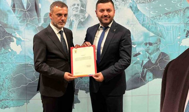 AK Parti'den Yalova'da 5 ilçeye yeni başkan ataması