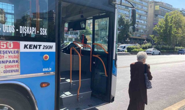 Ankara'da özel halk otobüsü şoförleri ile 65 yaş üzeri vatandaşlar karşı karşıya geldi