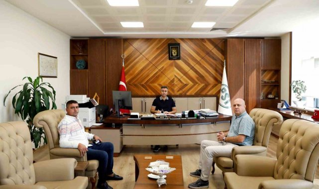 Aydın'da imzalar Nazilli için atıldı