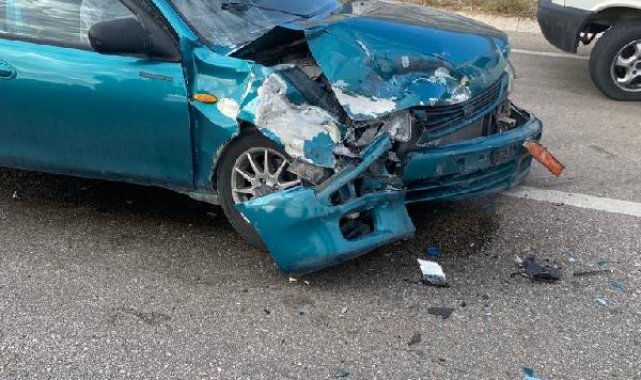 Babasının otomobilini sollamak isterken kazaya neden oldu: 6 yaralı