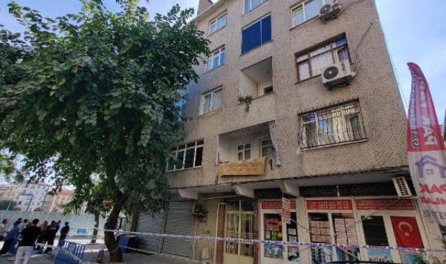 Bahçelievler'de kolonu patlayan bina boşaltıldı -1